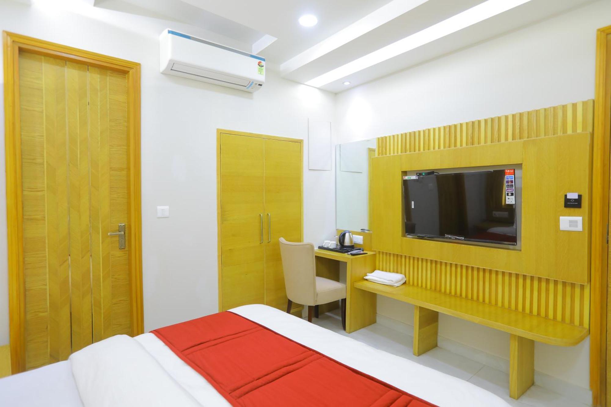 Hotel Glitz - Walk In From New Delhi Railway Station Ngoại thất bức ảnh