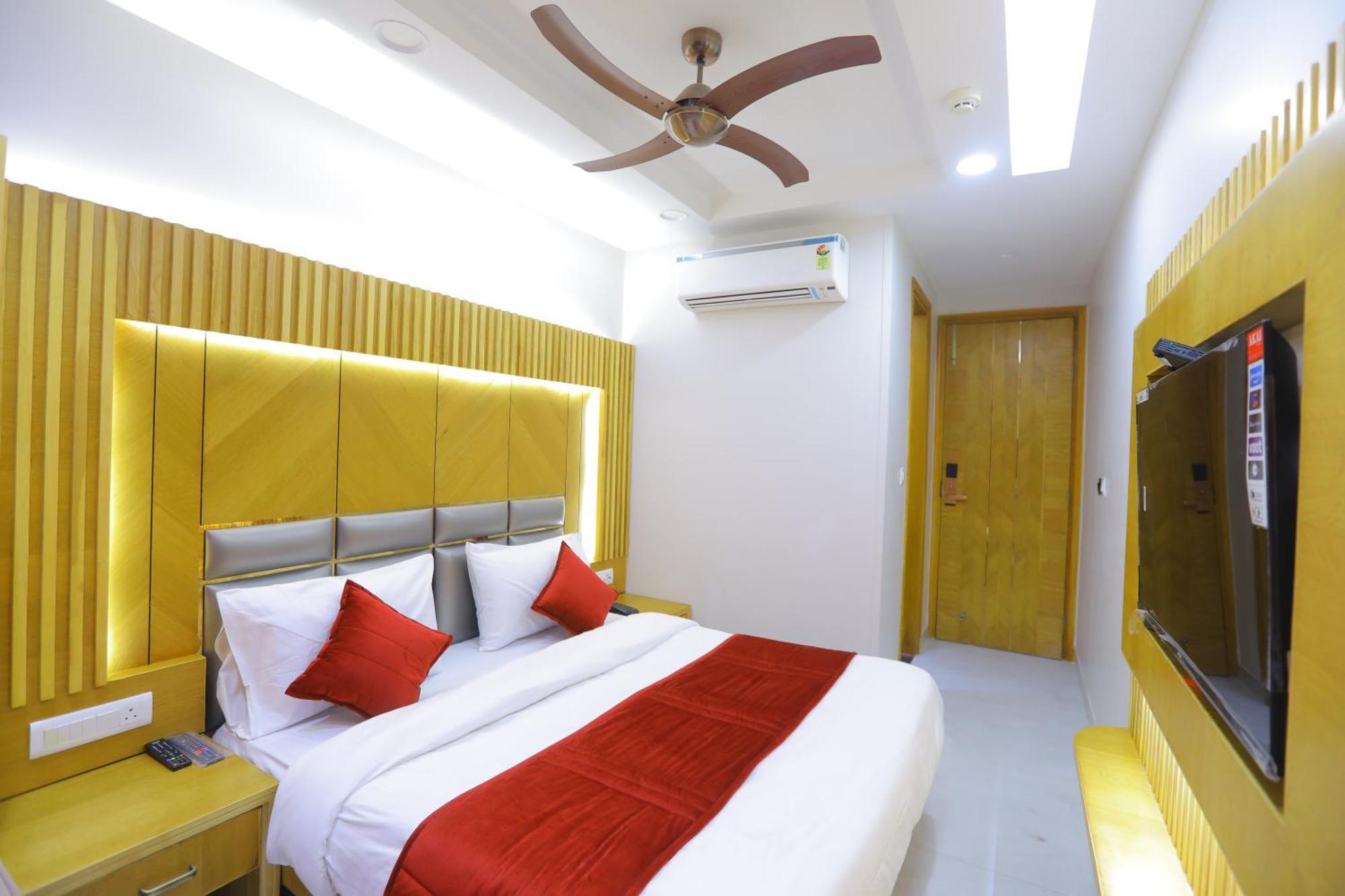 Hotel Glitz - Walk In From New Delhi Railway Station Ngoại thất bức ảnh