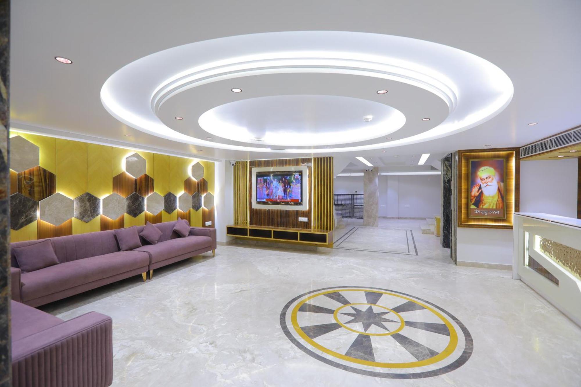 Hotel Glitz - Walk In From New Delhi Railway Station Ngoại thất bức ảnh