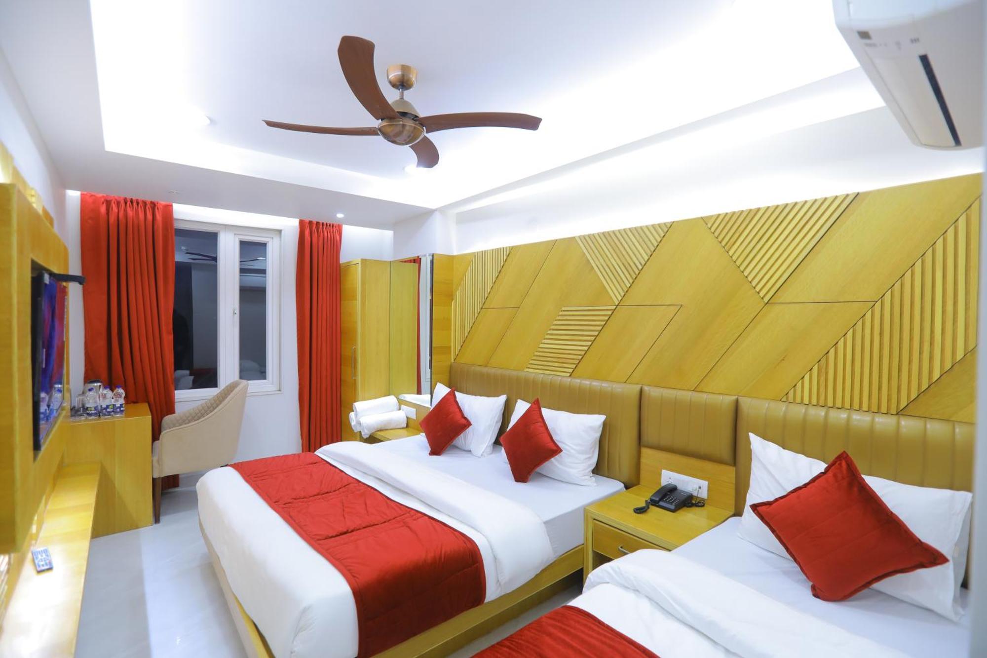 Hotel Glitz - Walk In From New Delhi Railway Station Ngoại thất bức ảnh
