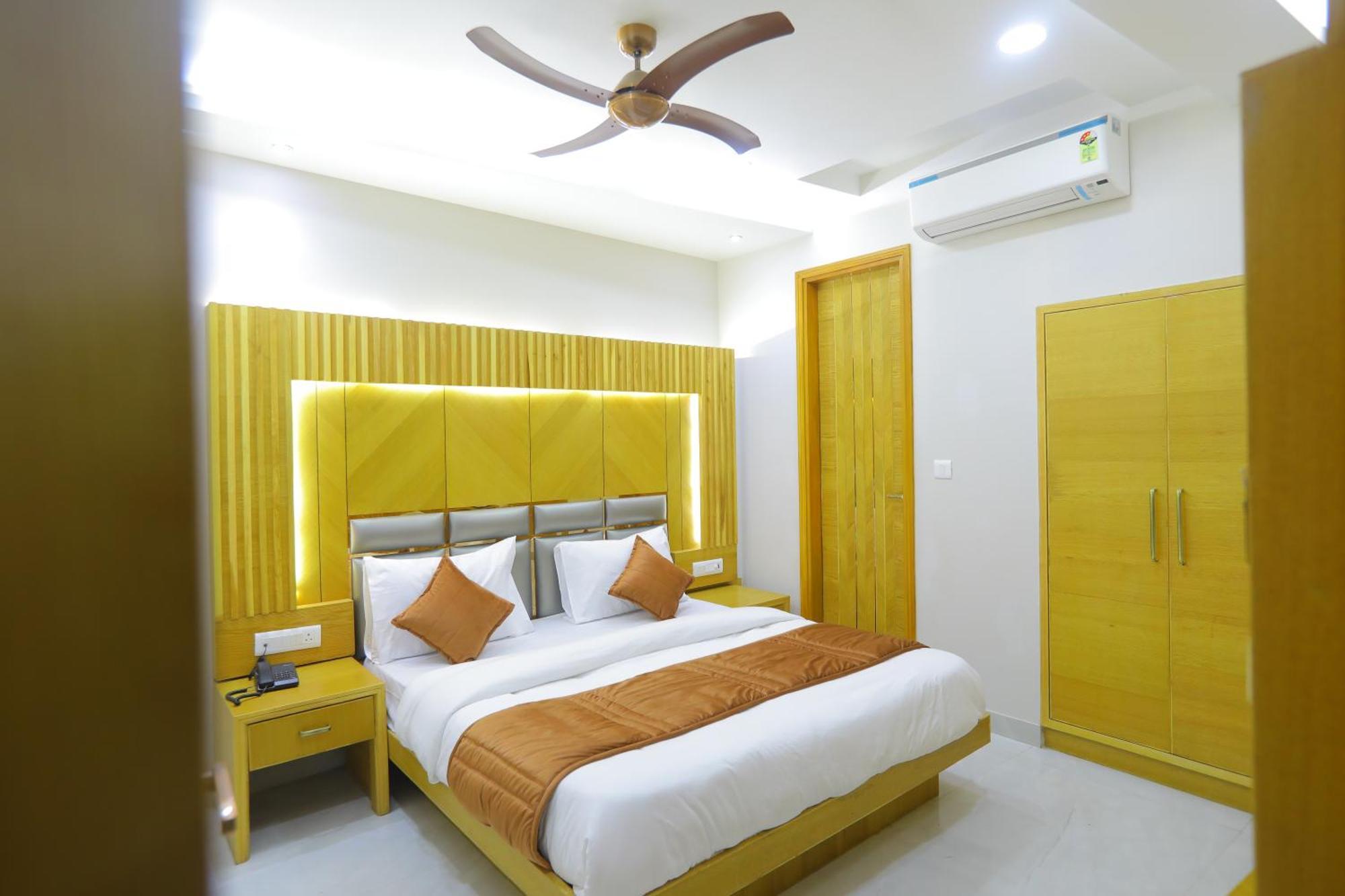 Hotel Glitz - Walk In From New Delhi Railway Station Ngoại thất bức ảnh