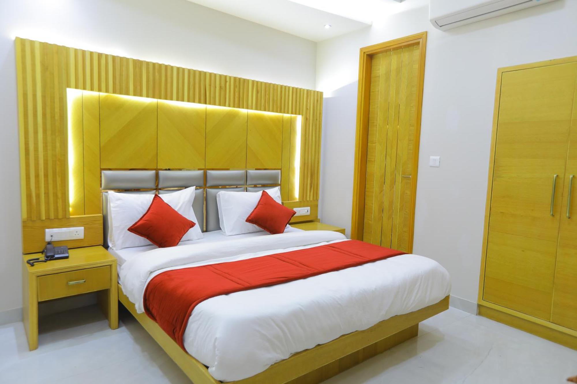 Hotel Glitz - Walk In From New Delhi Railway Station Ngoại thất bức ảnh
